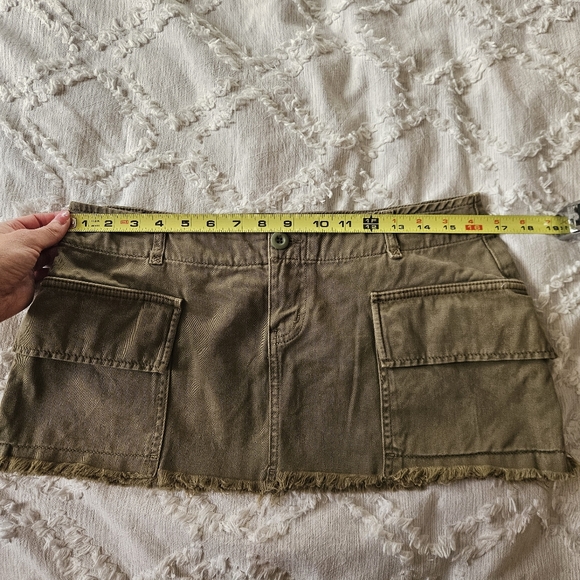 Free People cargo mini skirt size 6 Army Green - Picture 4 of 7